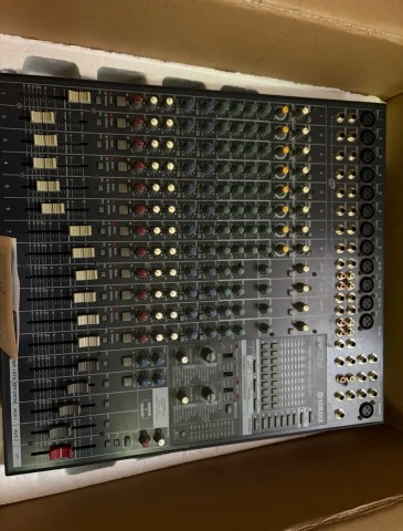 Κονσόλα YAMAHA EMX 5016 CF