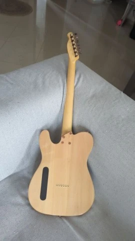 Χειροποίητη ηλεκτρική T-style