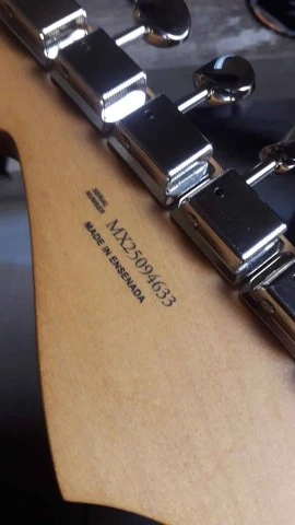 Καινουργια FENDER PLAYER II STRAT HSS RW PWT+1 SET XΟΡΔ