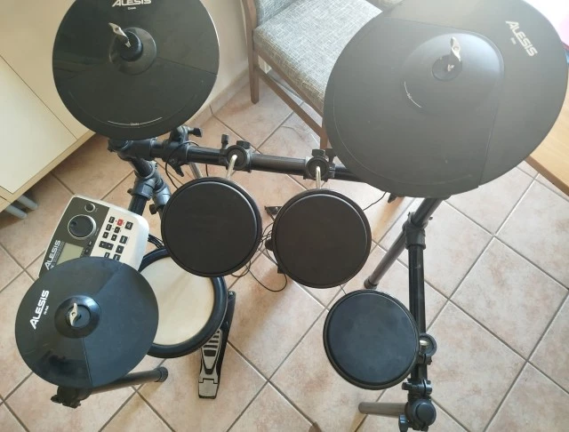 ALESIS DM8 AΝΤΑΛΛΑΓΗ