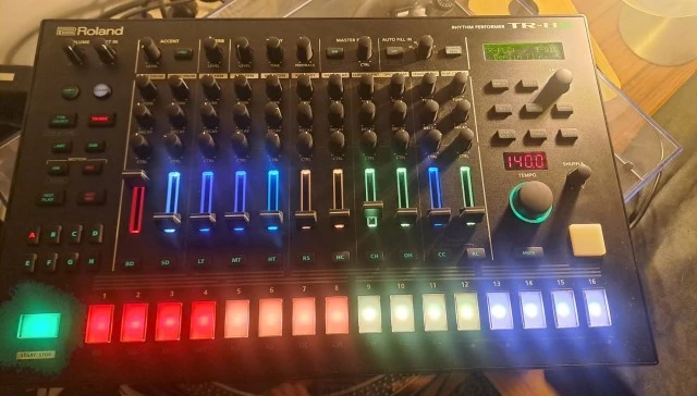 Roland TR8-S FOR SALE