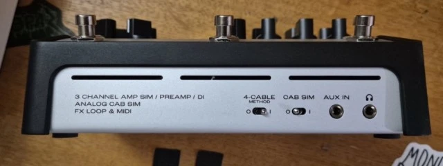 Ανταλλαγή two notes revolt guitar preamp