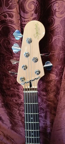 Μπάσο εξαχορδο  String Basses Squier Affinity Jazz Bass