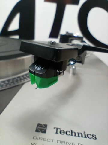 ΠΙΚΑΠ   TECHNICS   SL - 1100