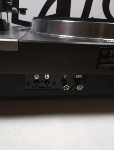 ΠΙΚΑΠ   TECHNICS   SL - 1100