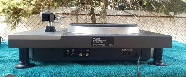ΠΙΚΑΠ   TECHNICS   SL - 1100