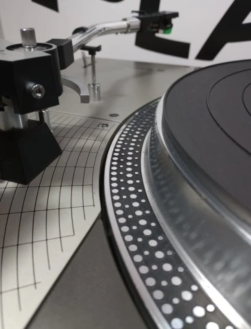 ΠΙΚΑΠ   TECHNICS   SL - 1100