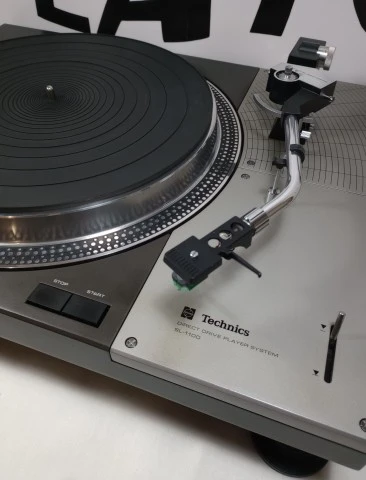 ΠΙΚΑΠ   TECHNICS   SL - 1100