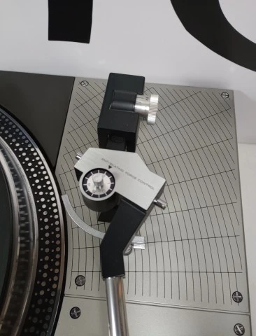 ΠΙΚΑΠ   TECHNICS   SL - 1100