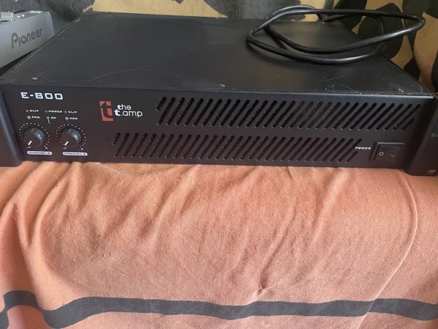 THE T.AMP E-800 2X400
