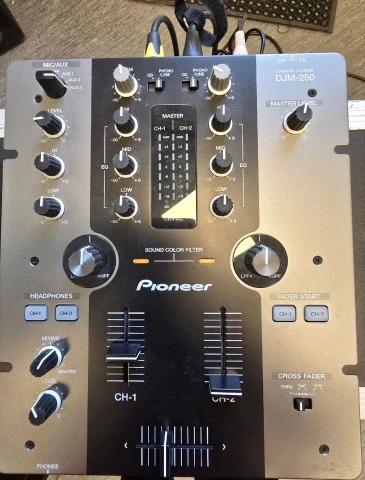 Δικάναλος Μίκτης Pioneer DJM 250