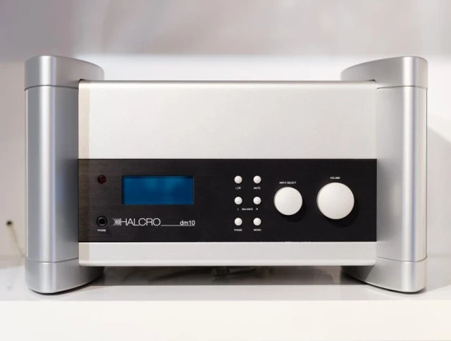 HALCRO DM-10 PREAMPLIFIER Balanced