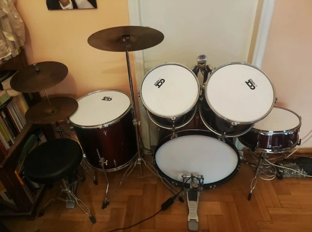 Drums set