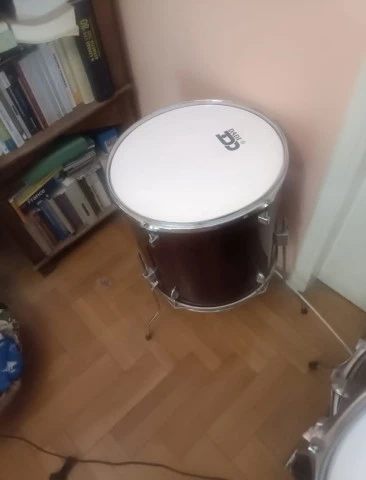 Drums set