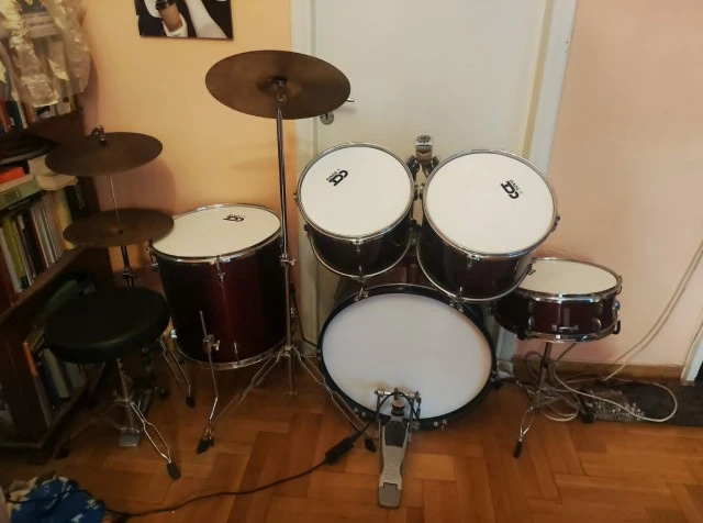 Drums set