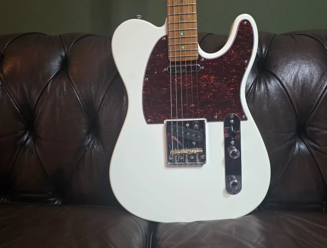 Sire Larry Carlton T7 Telecaster Vintage White