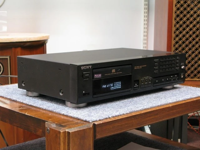 CD PLAYER SONY CDP - 597