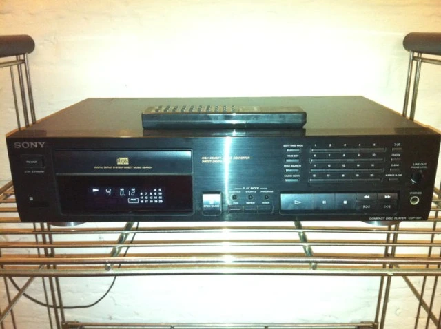 CD PLAYER SONY CDP - 597