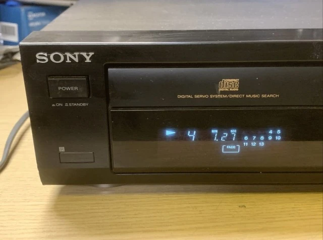 CD PLAYER SONY CDP - 597
