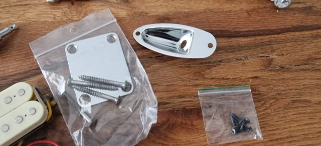 Διάφορα ανταλλακτικά - Strat parts