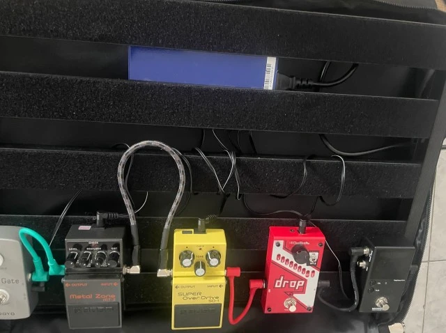 PEDALBOARD + ΤΡΟΦΟΔΟΤΙΚΟ | HARLEY BENTON SPACESHIP 60XL