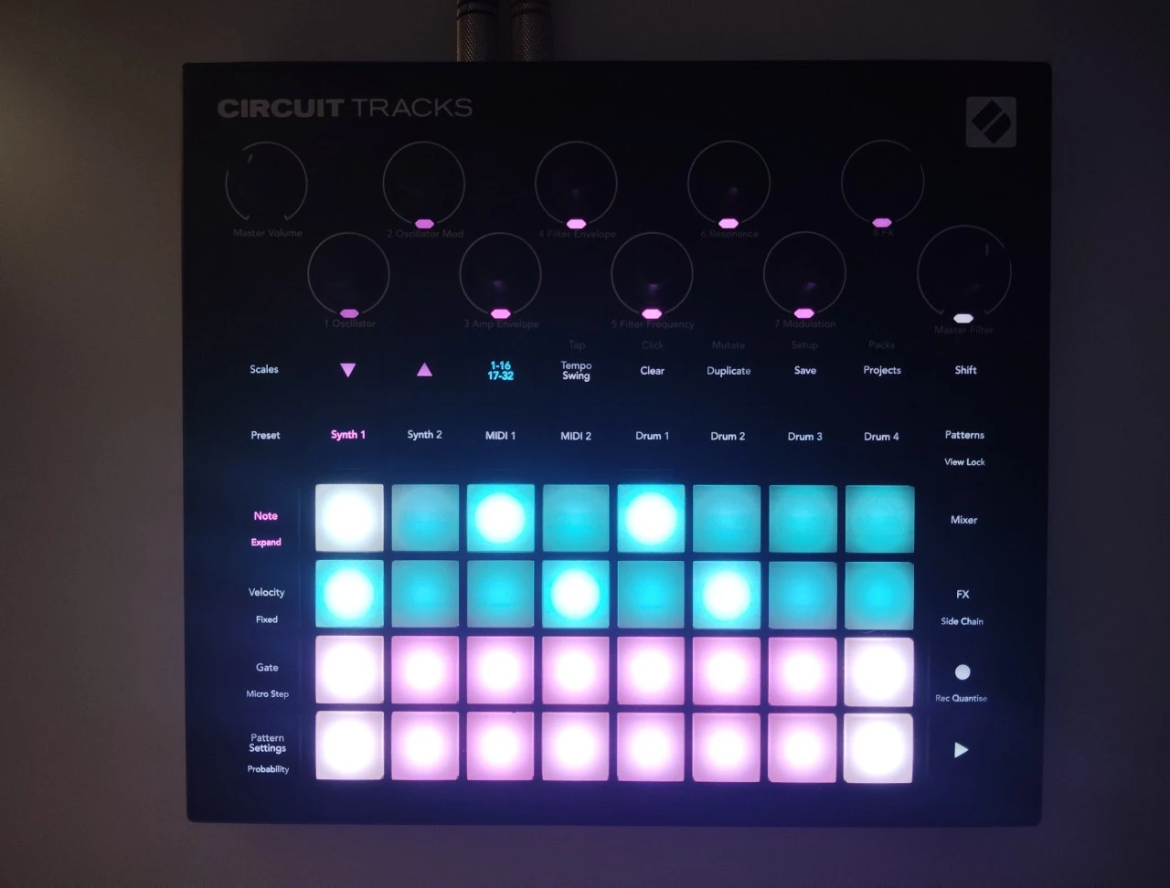 novation-circuit-tracks-