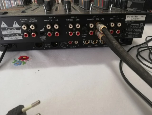 Pioneer - PROFESSIONAL DJM-600