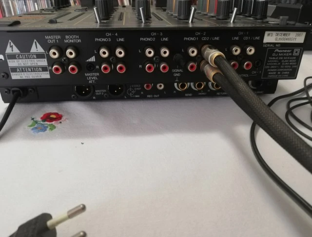Pioneer - PROFESSIONAL DJM-600