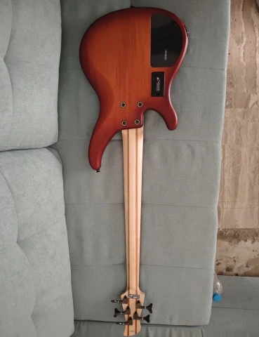 Yamaha trbx 505 brb
