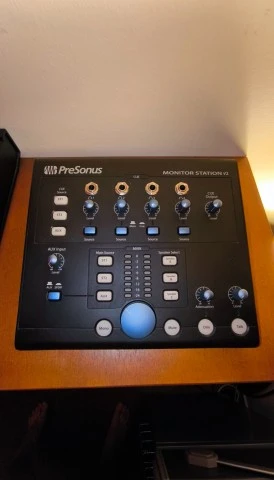Presonus Monitor Station V2 Mint Condition