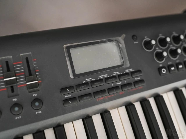M-AUDIO AXIOM 61 MKII MIDI KEYBOARD & ΒΑ
