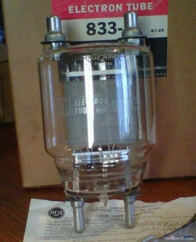 ΖΕΥΓΟΣ ΛΥΧΝΙΕΣ 833A RCA TUBE