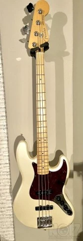 Fender Jazz Bass Player Plus