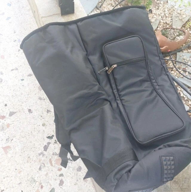 ΘΗΚΕΣ ΓΙΑ CAJON, DARBUKAS KAI ΤΟΥΜΠΕΡΛΕΚ