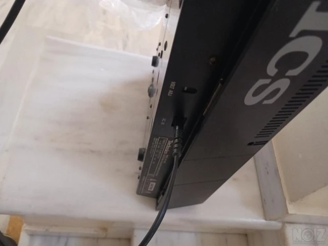 Technics SX-K700 με βάση  manfrotto