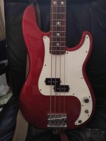 Fender Standard Precision Bass