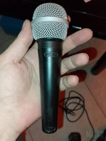 SHURE
