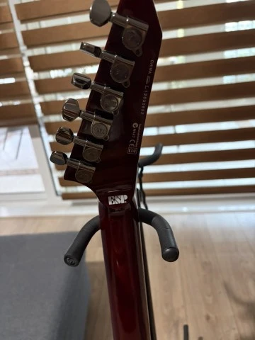 ΗΛΕΚΤΡΙΚΗ ΚΙΘΑΡΑ ESP LTD M-300fm STBC