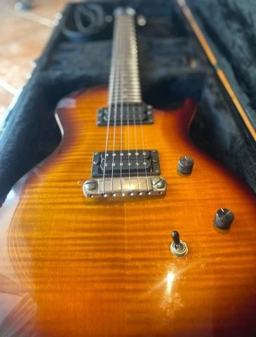 PRS SE Singlecut Korea (2005-2011) + Hard Case + Extras