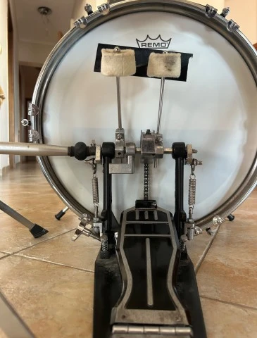 Custom gloss black millenium drum set.