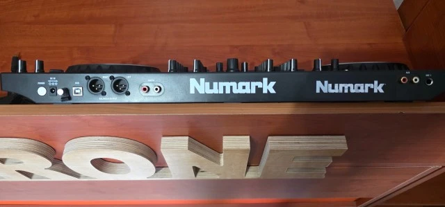 NS4FX