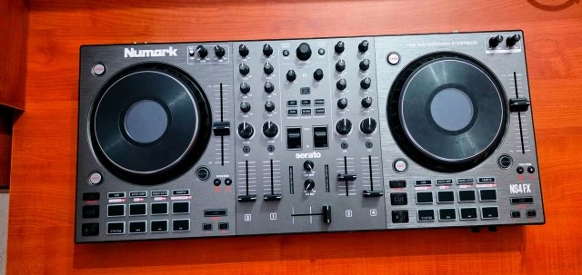 NS4FX