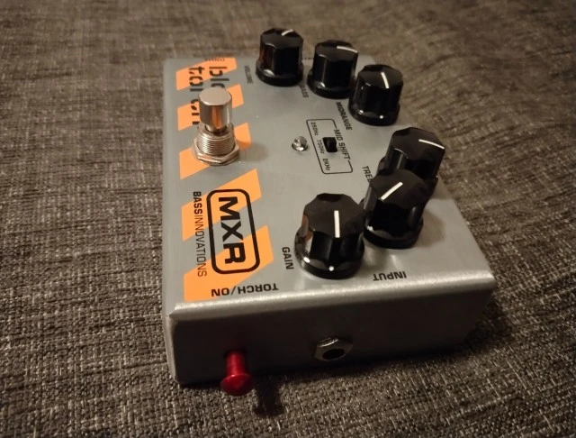 MXR M-181 Blow Torch Distortion Πετάλι