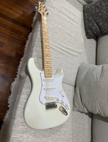 PRS Silver Sky USA Frost White 2020 excellent