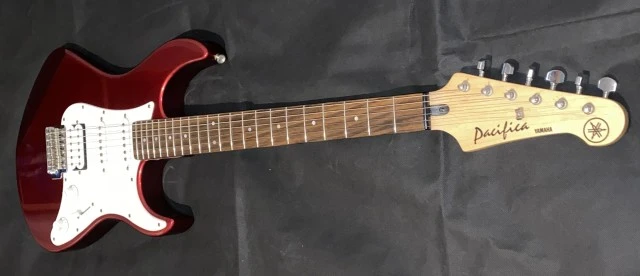 Yamaha Pac 012 Metallic Red 