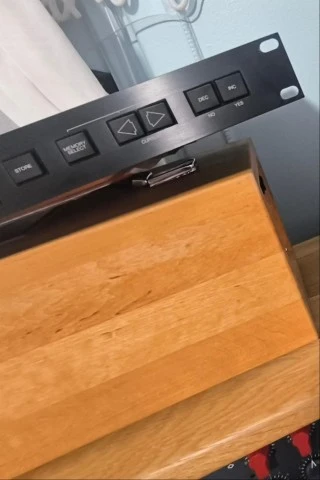 YAMAHA MJC8 (MIDI junction controller)