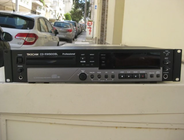 TASCAM   CD-RW900SL  