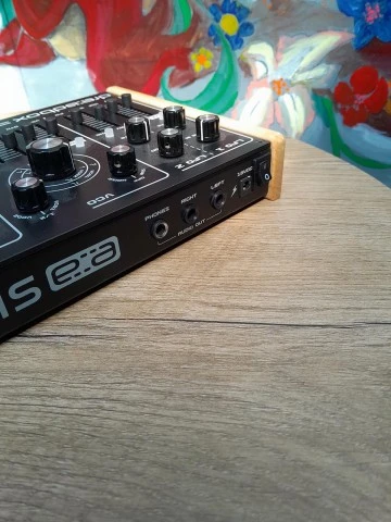 Dreadbox Artemis 6 Voice Analog Synthesizer