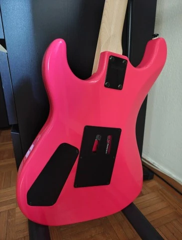 Kramer Baretta Vintage Ruby Red + Dtuna