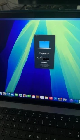MacBook Pro (16 Inch) - M1 Max - 1TB SSD / 64GB RAM